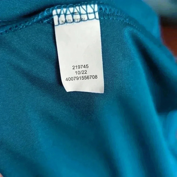 Tek Gear Workout Gear Women's Short Sleeve Shirt Size L Teal Color (EUC) - Picture 9 of 12